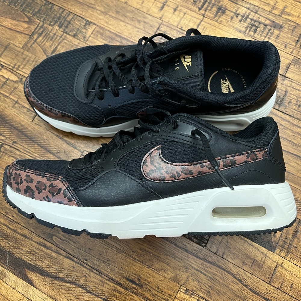 Women’s Nike Leopard print shoe
